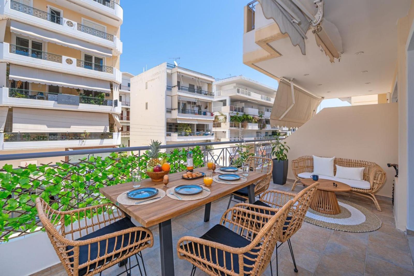 Luxurious Coastal Retreat In Central Glyfada 아테네 외부 사진